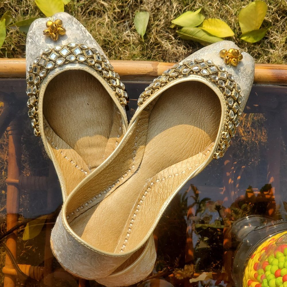 Handmade Khusaa, Punjabi Jutti for Indian Weddings
